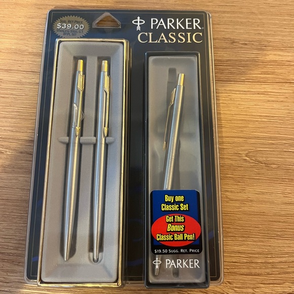 PARKER CLASSIC STAINLESS STEEL & GOLD TRIM BALLPOINT PEN & .5mm PENCIL / USA